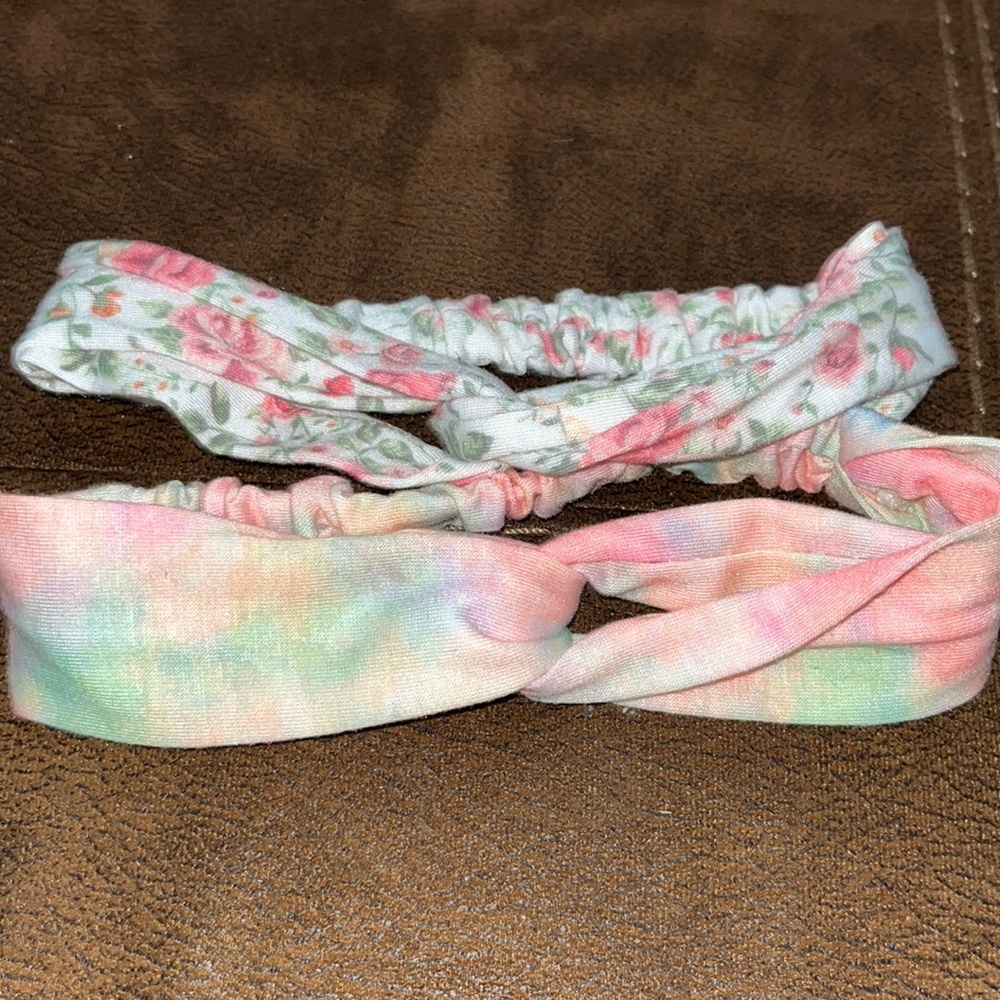 Set of 2 bows